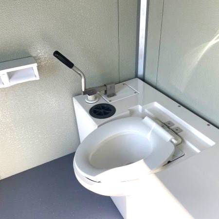 P0型トイレトレーラー　簡易水洗トイレ仕様　約2.6帖　の写真5