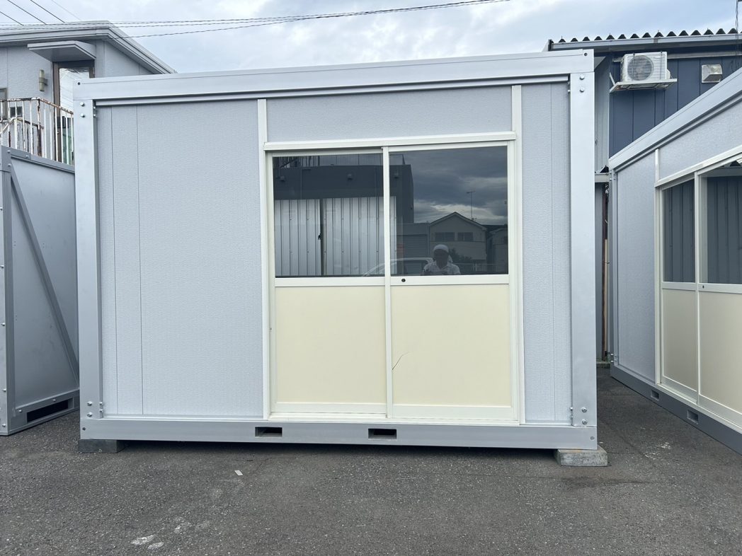 ユニットハウス 樹脂ブロックによる設置例