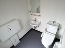 【快適トイレ】36型トイレトレーラー　水洗トイレ仕様　2.5坪　の写真4