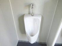 【中古】男性用トイレ　水洗式トイレハウスの写真7