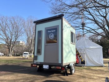 開閉窓・FIX窓どちらもついているトレーラーハウスの例