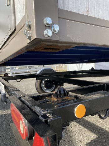 脱着型のトレーラーハウス